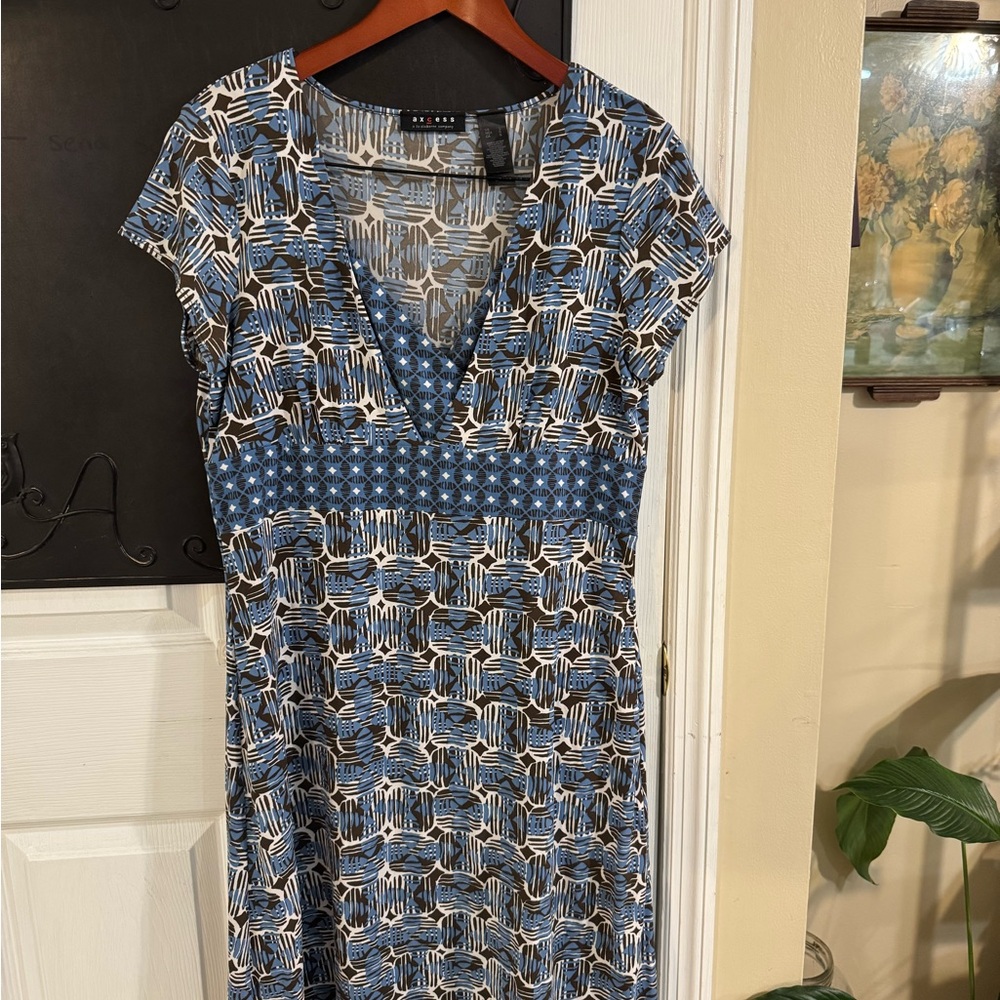 Axcess Blue and White Geometric Midi Dress